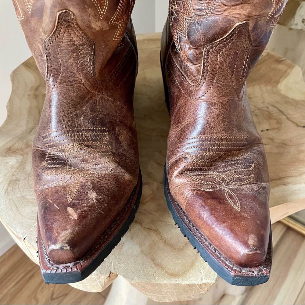 Vintage Leather Embroidered Cowboy Western Boots in Whiskey Brown - 8 - Picture 4 of 7